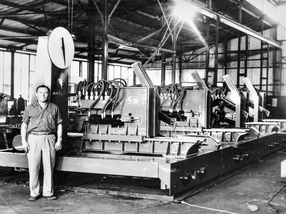 Eilbeck-Cranes-History-17.jpg