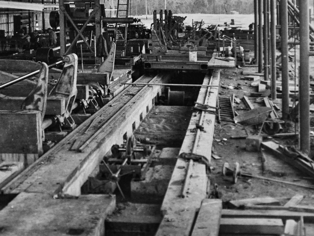 Eilbeck-Cranes-History-24.jpg